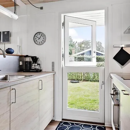 Semesterbostad 30457-odder-snekkeager-20 *